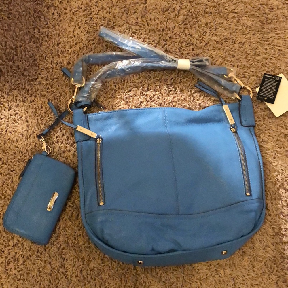 B. Makowsky Shoulderbag with wallet!